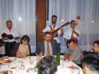 cucuz.jpg (227873 bytes)